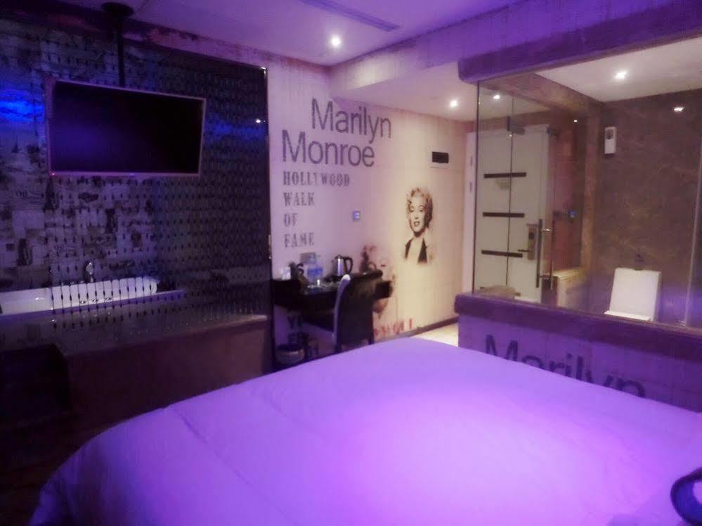 Yes Hotel 上海市 エクステリア 写真